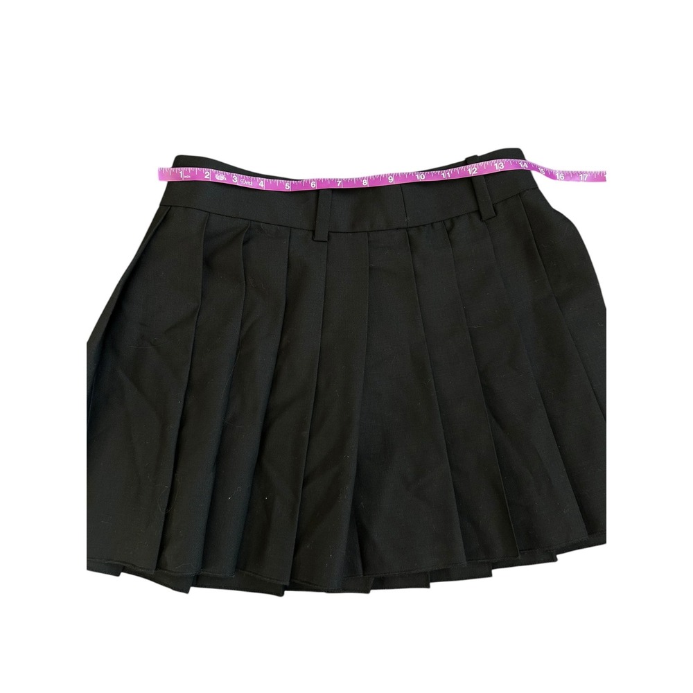 Babaton Aritzia Black Pleated Mini Skirt Size 2 Knife Pleat Belt Loops Solid - Picture 4 of 6